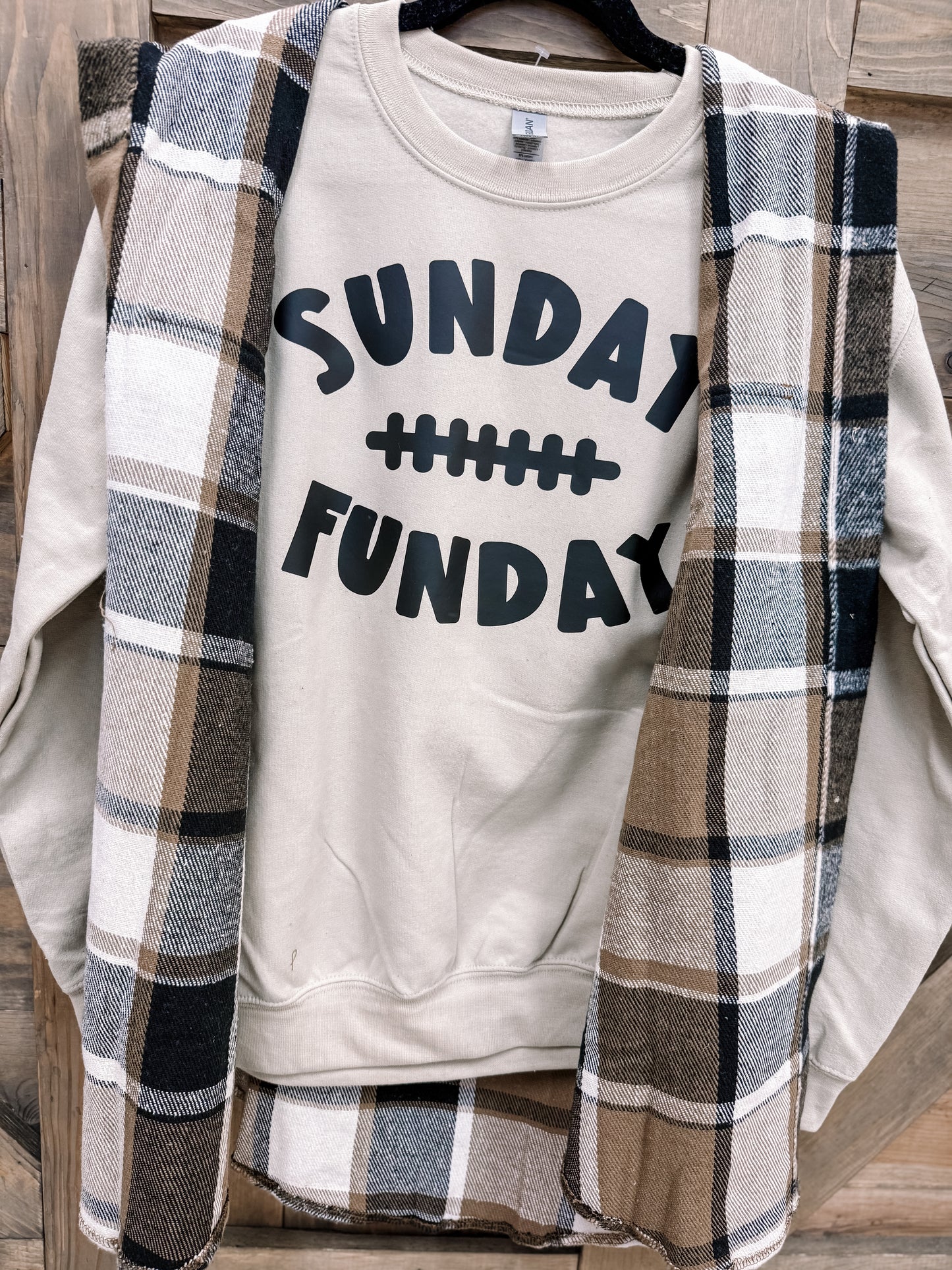 ⭐️ 𝑺𝒑𝒆𝒄𝒊𝒂𝒍 𝑫𝒆𝒂𝒍  Sunday Funday crewneck (originally $38)