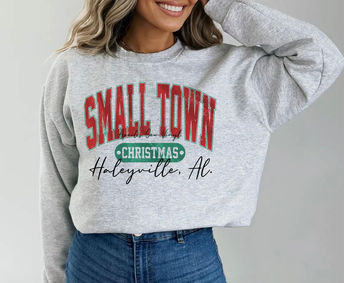 ⭐️𝐒𝐩𝐞𝐜𝐢𝐚𝐥 𝐝𝐞𝐚𝐥 (originally $42) Small town Christmas crewneck with custom town name.