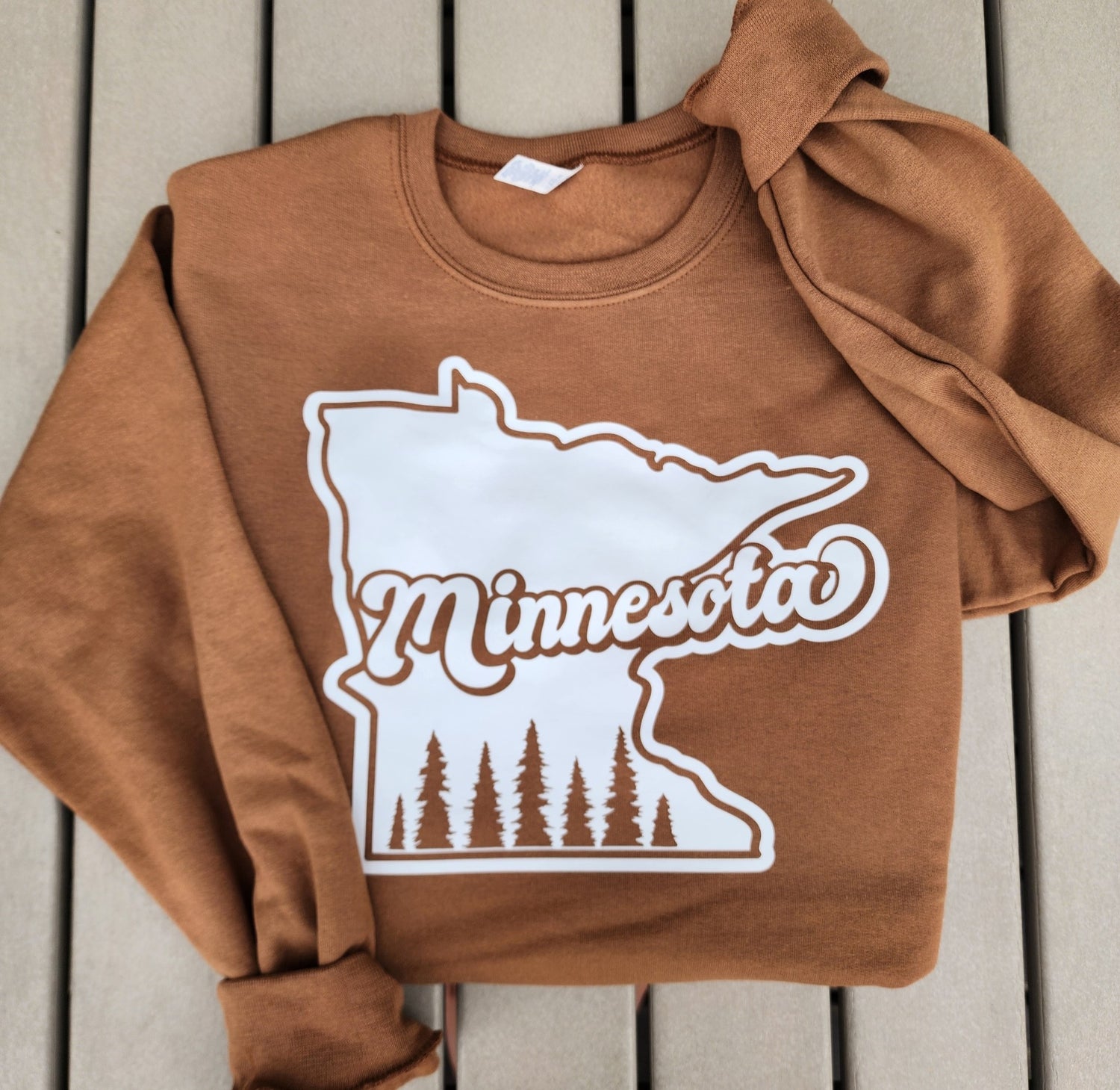 🚨𝐒𝐩𝐞𝐜𝐢𝐚𝐥 𝐫𝐞𝐥𝐞𝐚𝐬𝐞 🚨 Brown MN crewneck (orders close Friday 10/11)